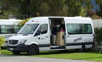 2 Berth モーターホームシャワー＆トイレ付