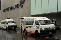 クライストチャーチ空港ブリッツ、アポロの無料送迎サービス