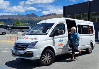 クイーンズタウン空港ブリッツ、アポロの無料送迎サービス