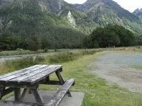 フィヨルドランド国立公園ディア―フラットDOCキャンプサイト